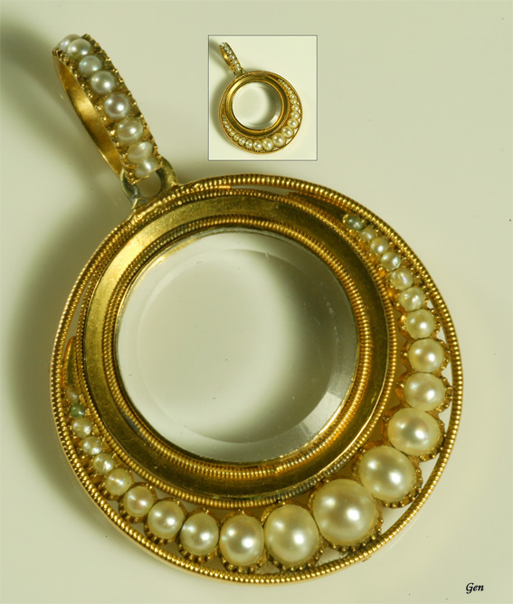 英国antique ヴィクトリアン　ロケット ヴィクトリア期英国 9金ロケットアンティークペンダント