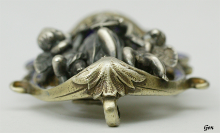 Harmony brooch