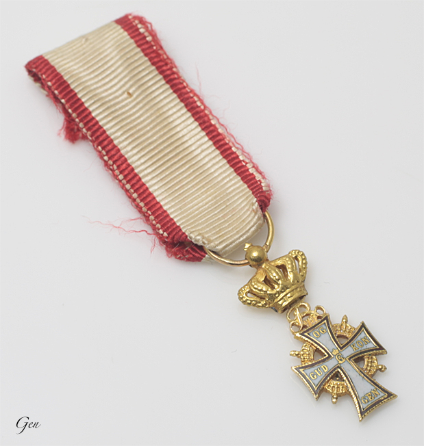 プチ勲章（替章）　デンマーク王室　アンティークジュエリー