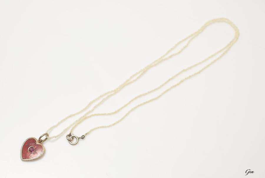 ギロッシュエナメル　ハートシェイプペンダント　天然真珠ネックレス付き　アンティークジュエリー