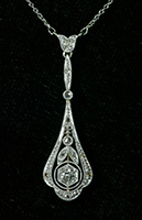 エドワーディアン　ダイヤモンド　ネックレス オールドヨーロピアンカット・ダイヤモンド、ローズカットダイヤモンド、プラチナ＆ゴールド 本体3,4cm×1cm　 チェーンの長さ42cm イギリス　1905年〜1914年頃